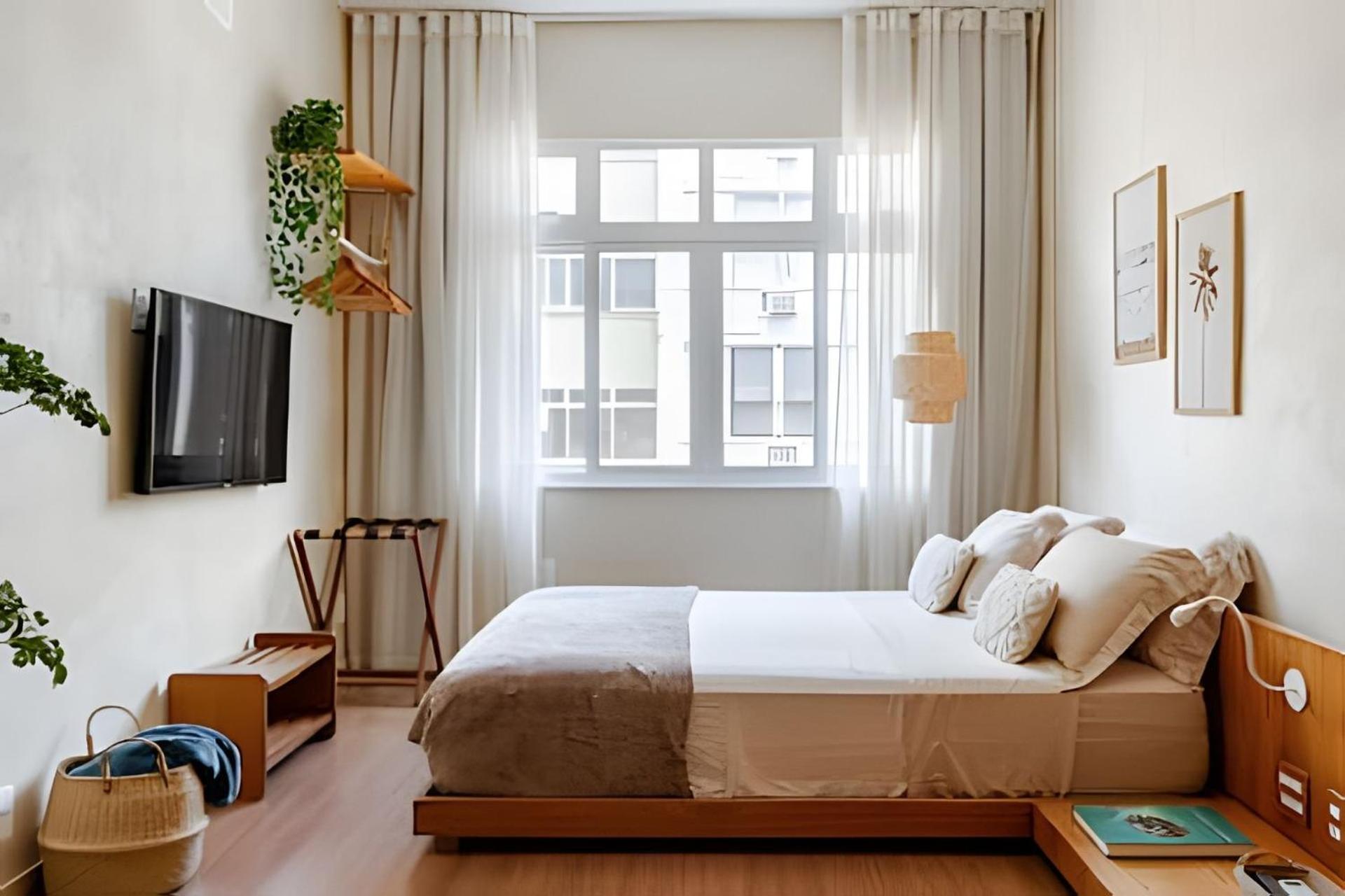 Apartment Between Copacabana & Ipanema *